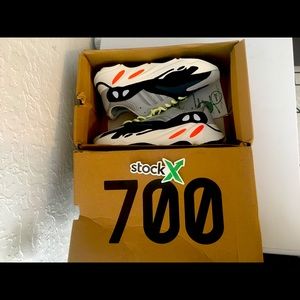 Adidas yeezy boost 700 wave runner sz 9 1/2